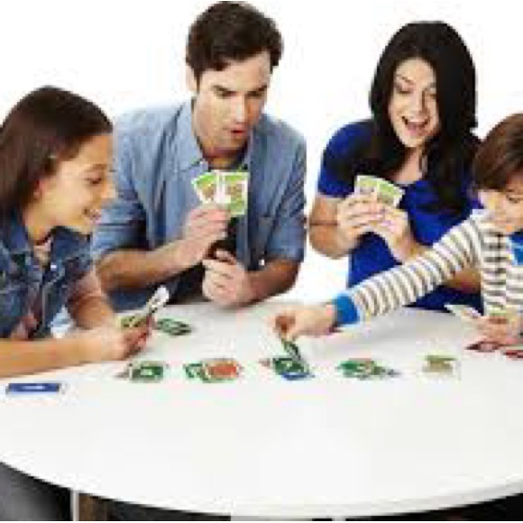 Mattel Games Skip BO Card Game - Picture 6 of 6